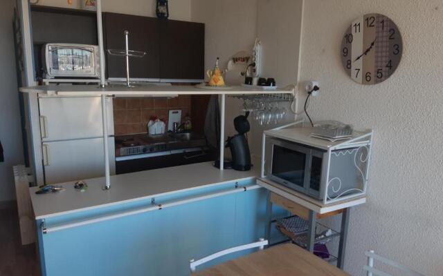 T2 sur le port avec parking