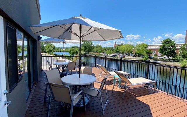 Best Western Plus Landmark Inn