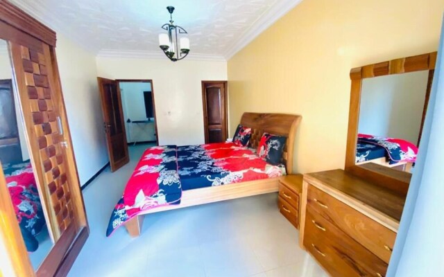 Mam Lovely 3-bed Apartment in Dakar-almadies