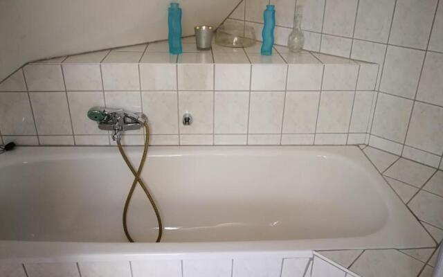 Attic Oelsnitz am Hegebach mit Netflix und Parkplatz Self Check-in