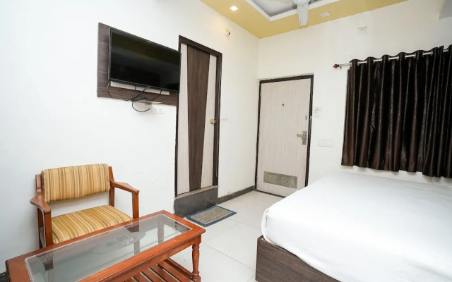Hotel Opera Inn near Central Bus Stand