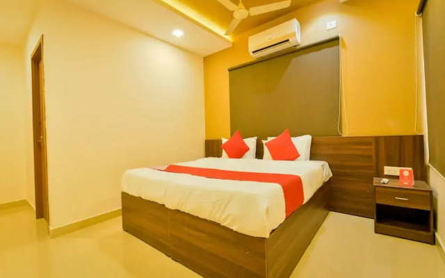 OYO Home 82829 Modern Studio