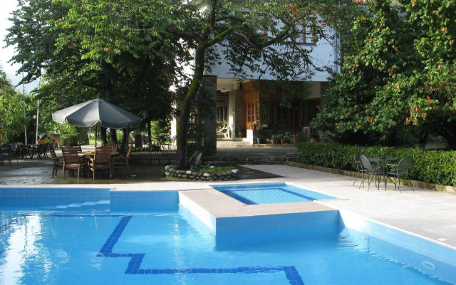 Bourazani Wildlife Resort