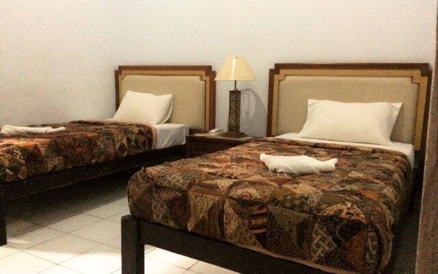 Cempaka Lovina Hotel