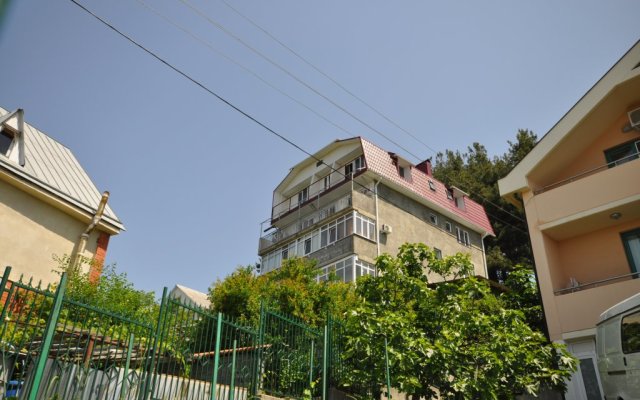 Komandor Guest House