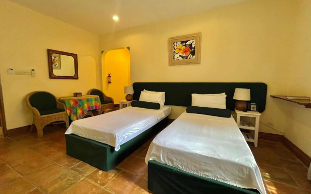 Coco Grove Beach Resort
