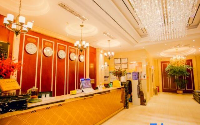 Xinyang JinGuan Express Hotel