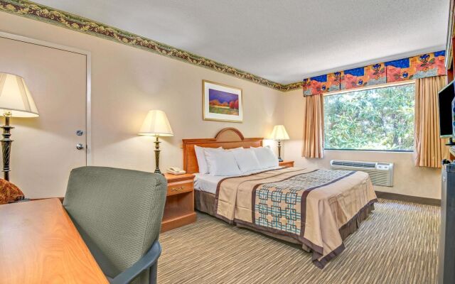 The Longleaf Hotel