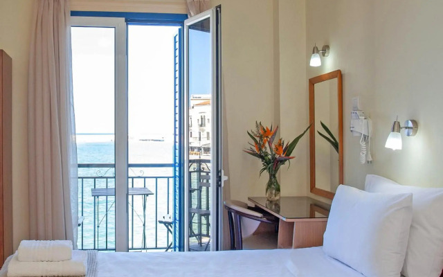 Lucia Hotel