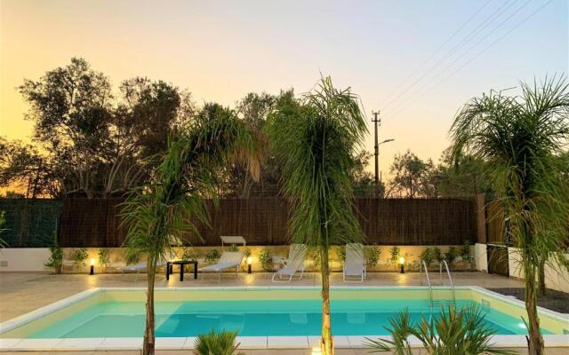 Micucco Relaxing House - Casa vacanze con piscina