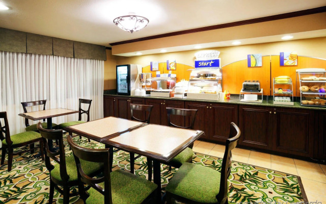 Country Inn & Suites by Radisson, Abingdon, VA