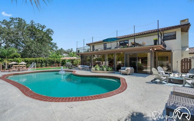 8 BR Heated Pool & Soccer Field