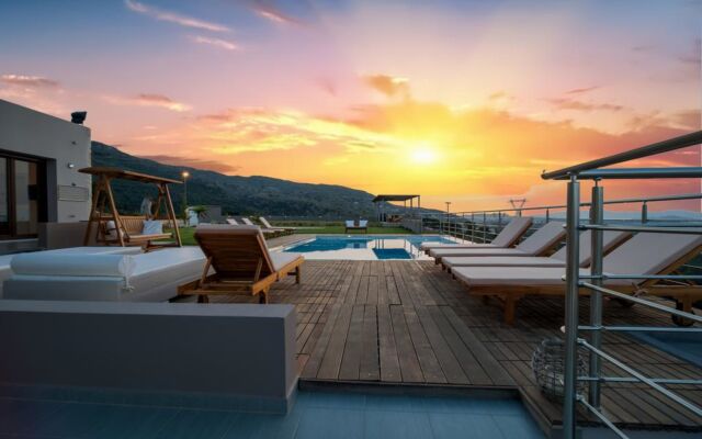 Villa Kedria with a panoramic ocean view