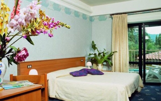 Ai Platani Hotel Moderno