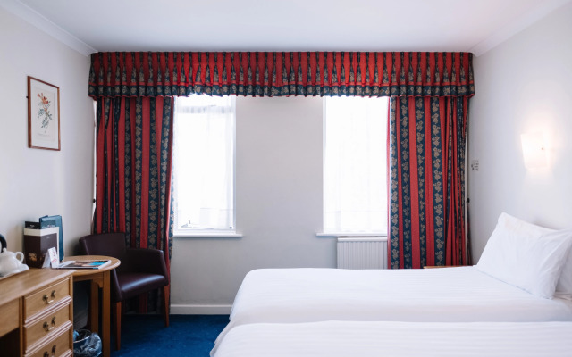 Apollo Hotel