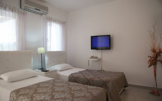 7. Art Feslegen Hotel