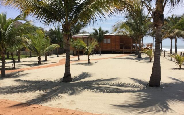 Hotel Punta Camarón Bungalows & Suites