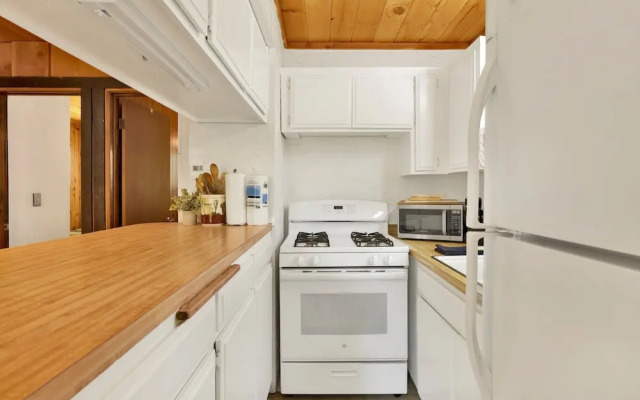 Holmes Away From Home #2485