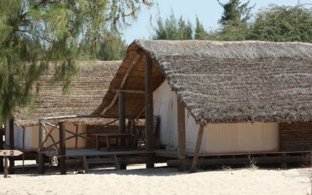 Campement Lodge Océan & Savane