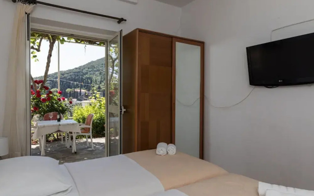 Begovic Guest House - One Bedroom Apartment