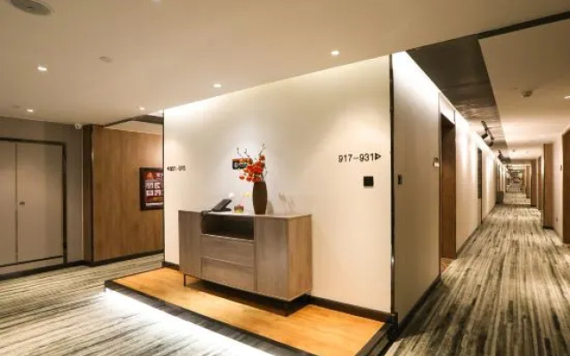 Daya Jingting Hotel (The Seventh People's Hospital Zhongyuan Fota Branch)