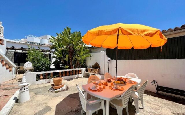 Albufeira Central Villa by Homing
