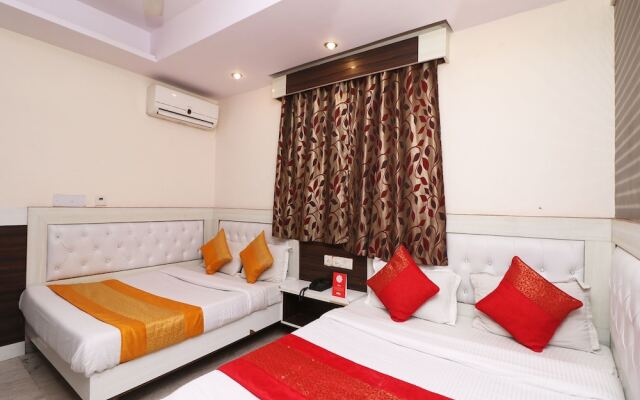 OYO 12739 Mahesh Inn