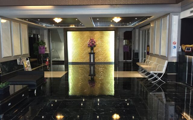 Well Garden Hotel