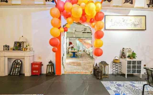 Mi Li · Art Space Homestay