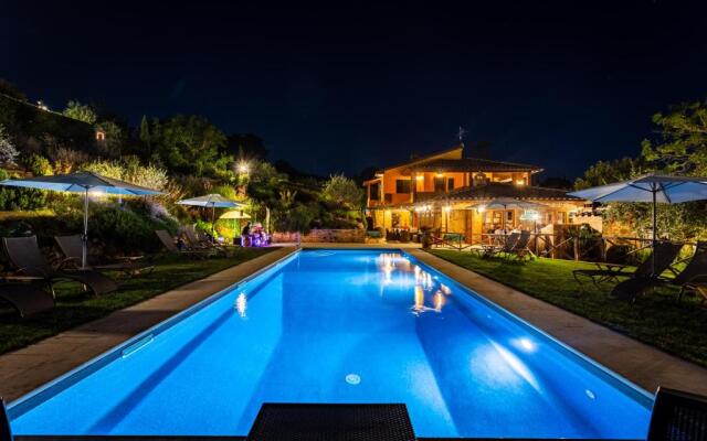 Villa Amadeo by PosarelliVillas