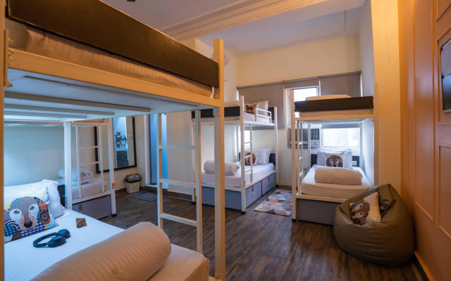 Zostel Delhi – Guest Rooms – Delhi