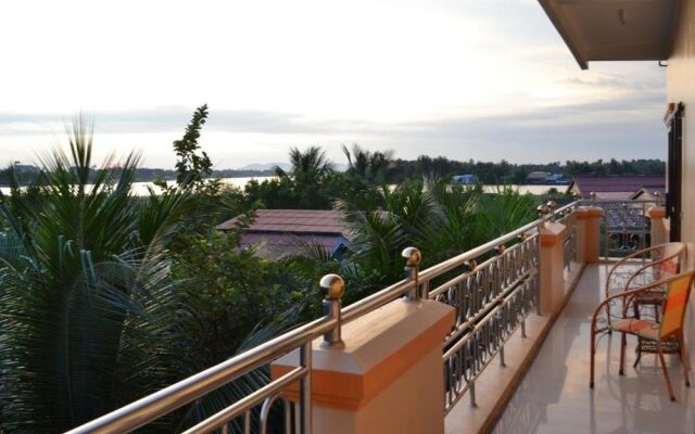 Kampot Manor
