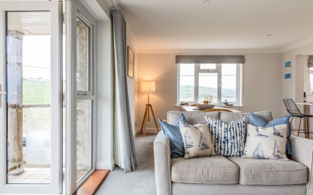 10 Thurlestone Rock