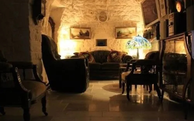 16 Trulli e Giardini