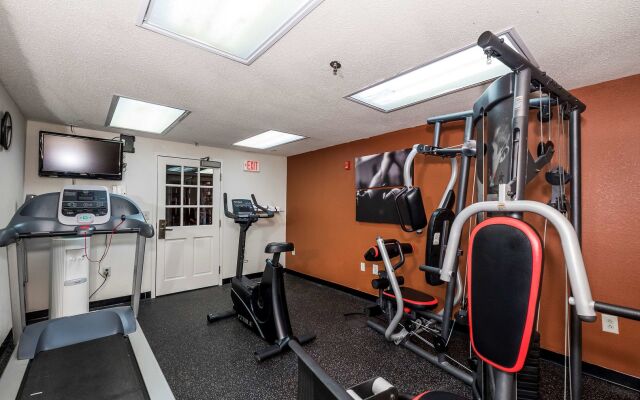 Red Roof Inn & Suites Stafford, VA