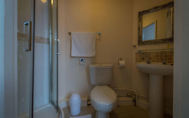 Starboard Stays Southampton