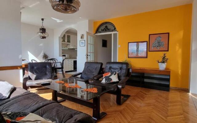 Risto Apartment