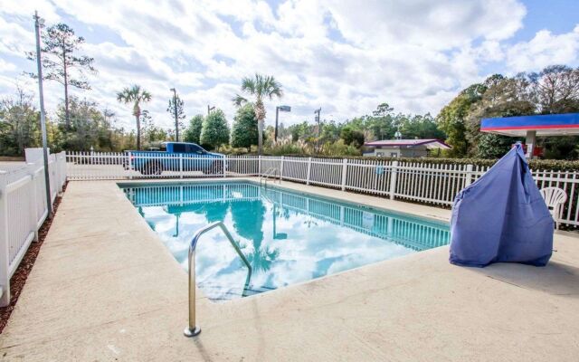 Red Roof Inn MacClenny
