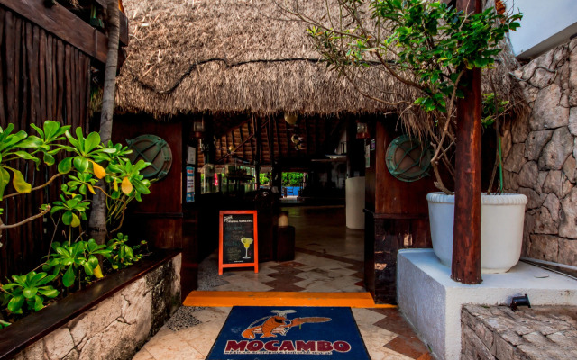 La Palma Beachfront Hotel & Club Nautico