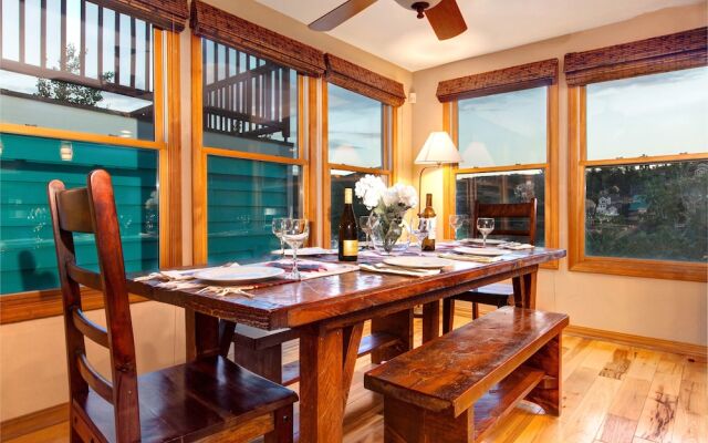 Abode on Woodside