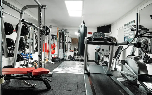 M Taj13 Madrid Chalet de Lujo con Piscina Gim