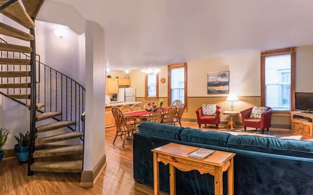 Oak Sherwin House Near OSF