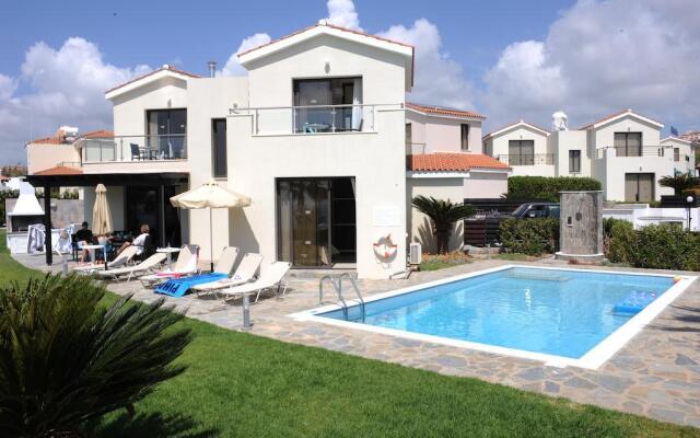 Platzia Beach Villas