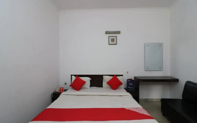 Hotel The Taj by OYO Rooms