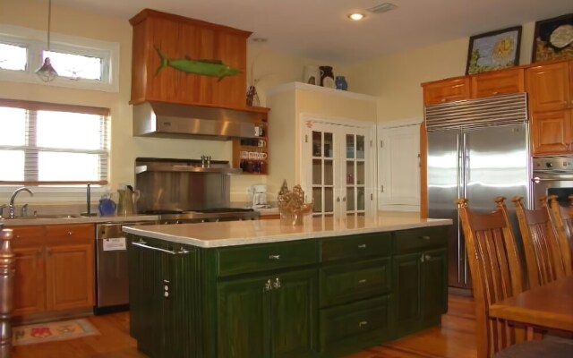 Grover s Place