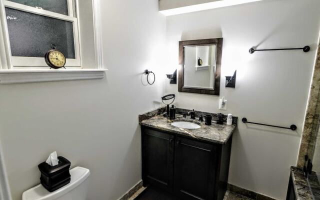 140 Twelfth South East #1079 2 Bedrooms 2 Bathrooms Apts