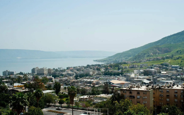 Jacob Tiberias by Jacob Hotels