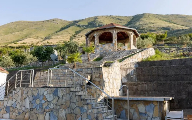 The Lake House 1 in Shkod r