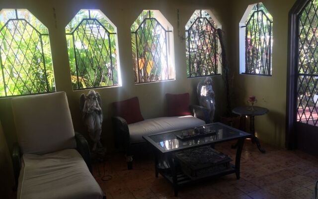 A Suite Escape Guesthouse Trinidad