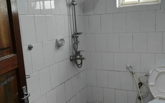 Sharook Lodge - Hostel